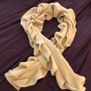 Ruffled scarf